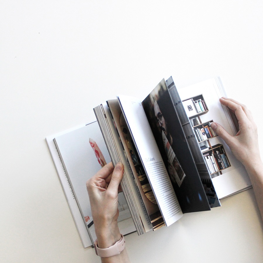 sfogliare un libro con immagini-Mosaic Editions